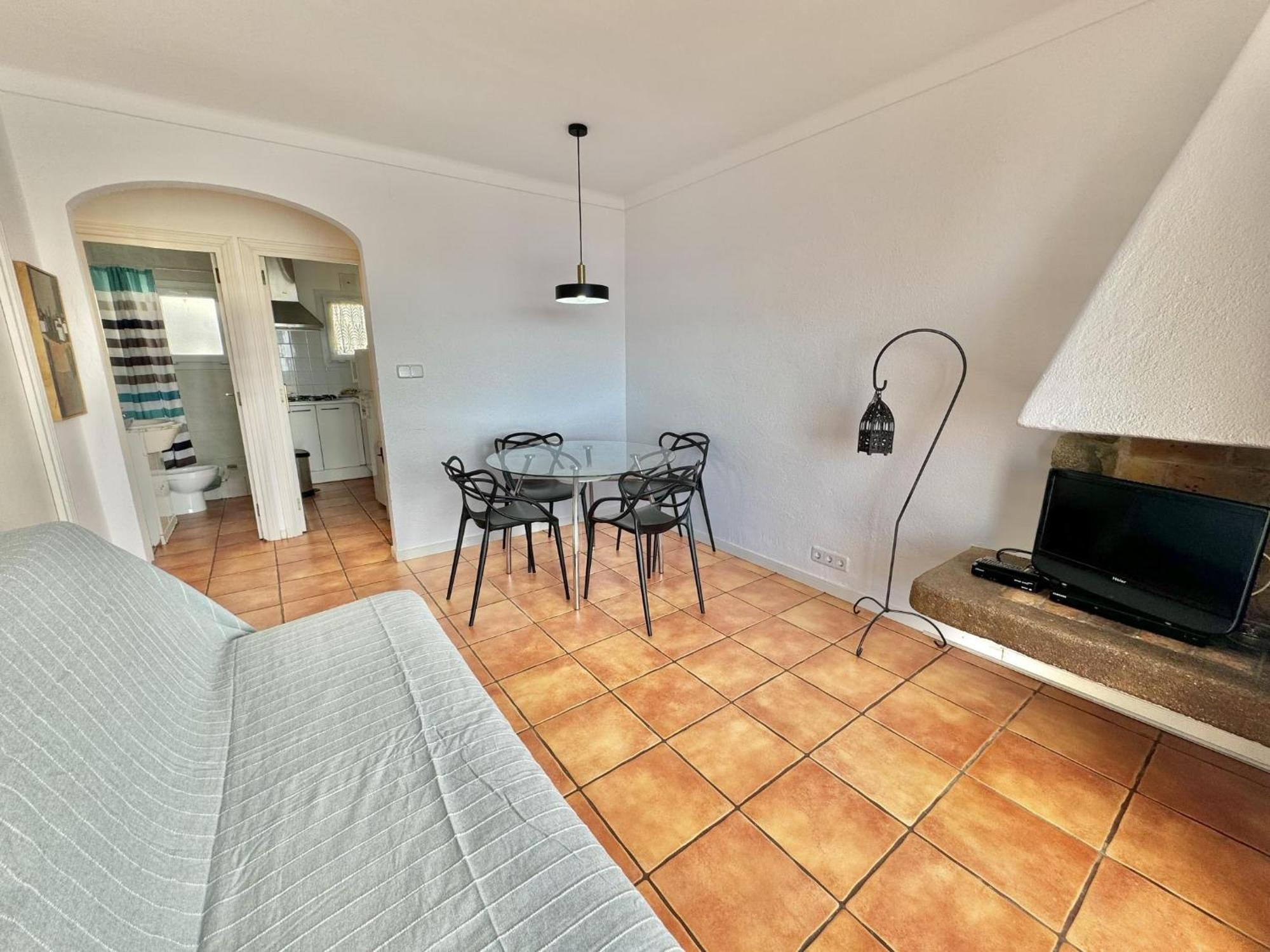 Apartamento Rodas 3 Rosas